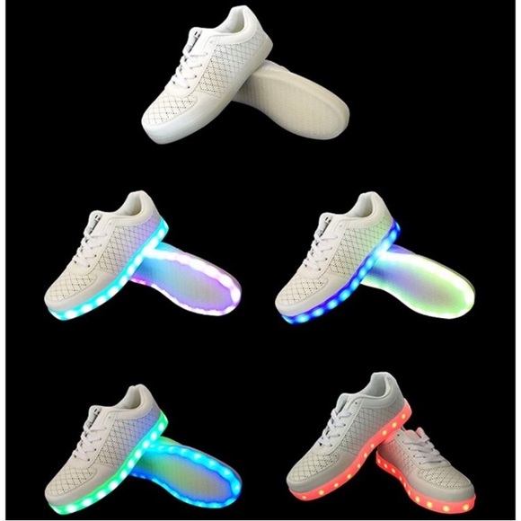 Women’s white led light up shoe - Picture 5 of 6